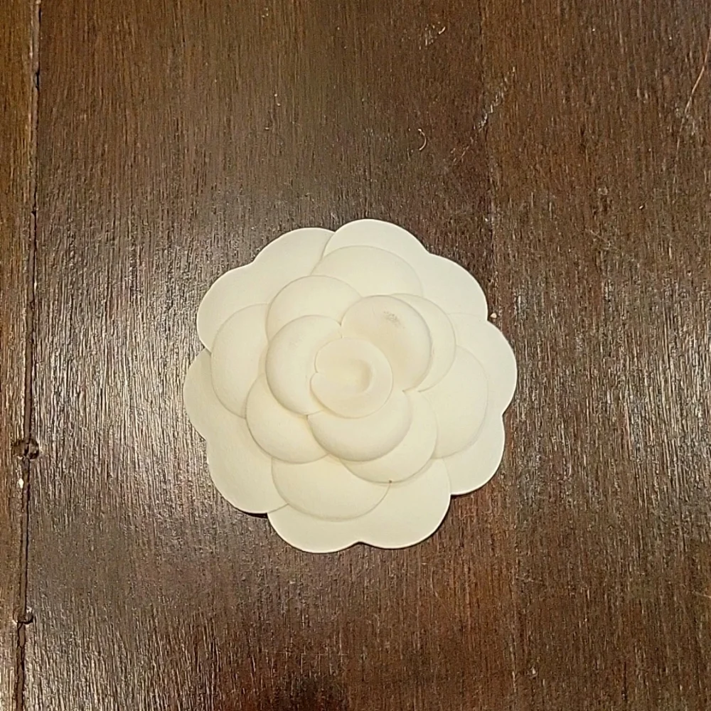 BRAND NEW AUTHENTIC CHANEL RIBBON and CAMELLIA FLOWER 97